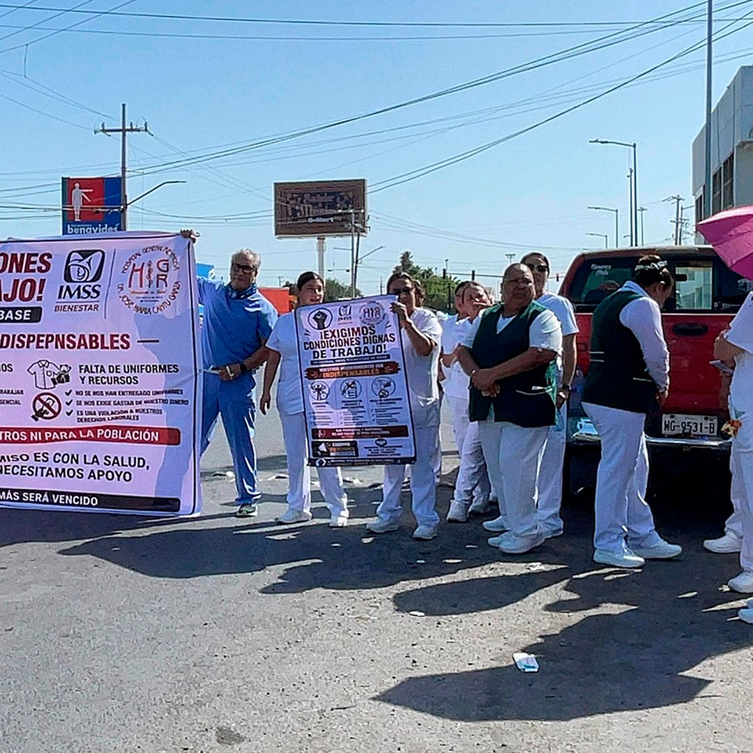 Protesta Personal del Hospital General de Reynosa y Bloquean Avenida Álvaro Obregón